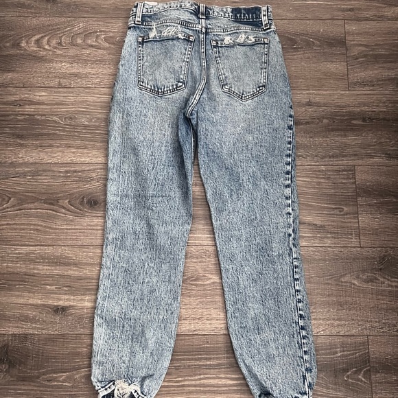 Abercrombie & Fitch High Rise Blue Jeans - Picture 6 of 6